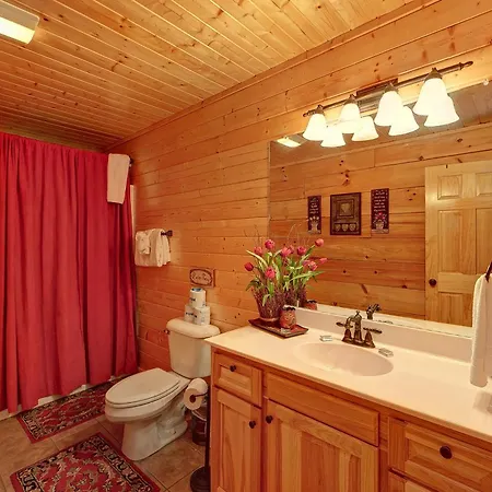 Moonshiner'S Legacy Holiday Home